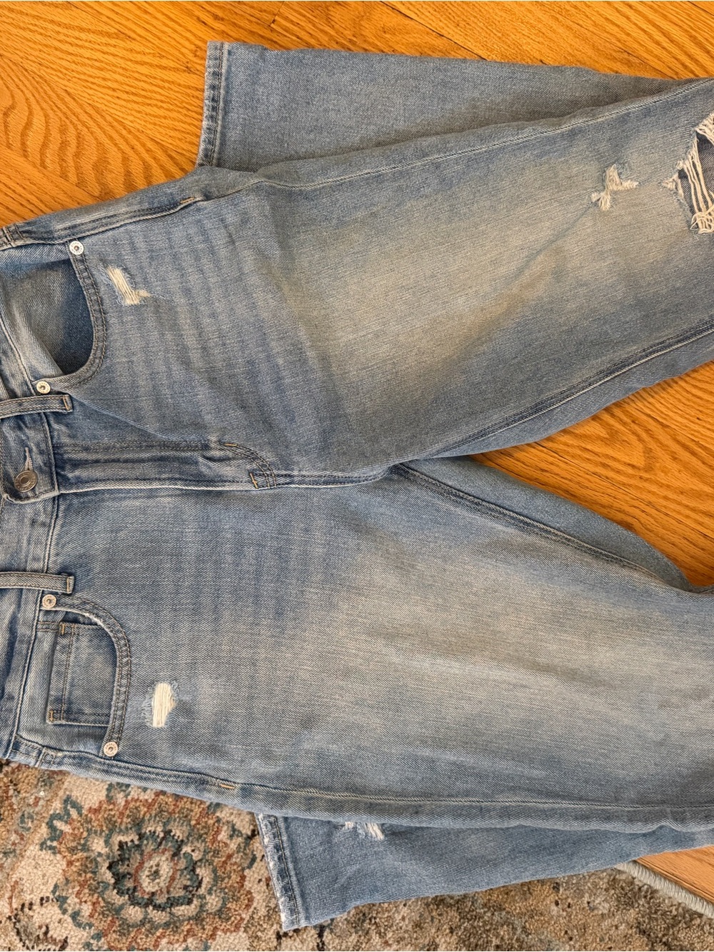American Eagle Outfitters Light Blue Relaxed Fit Distressed Jeans